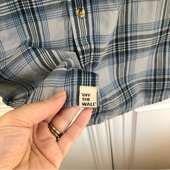 EUC Vans grey/blue plaid button shirt s/s - Picture 8 of 8